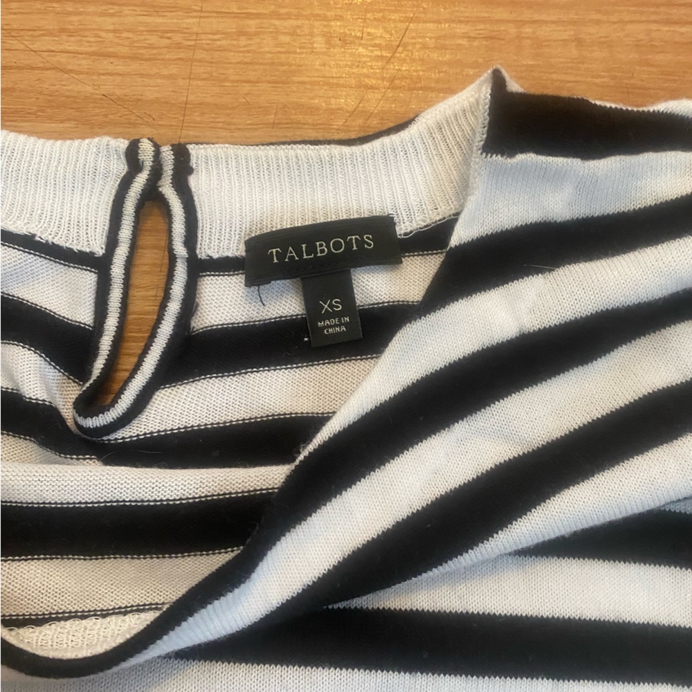 Talbots Keyhole Tee - Picture 3 of 5